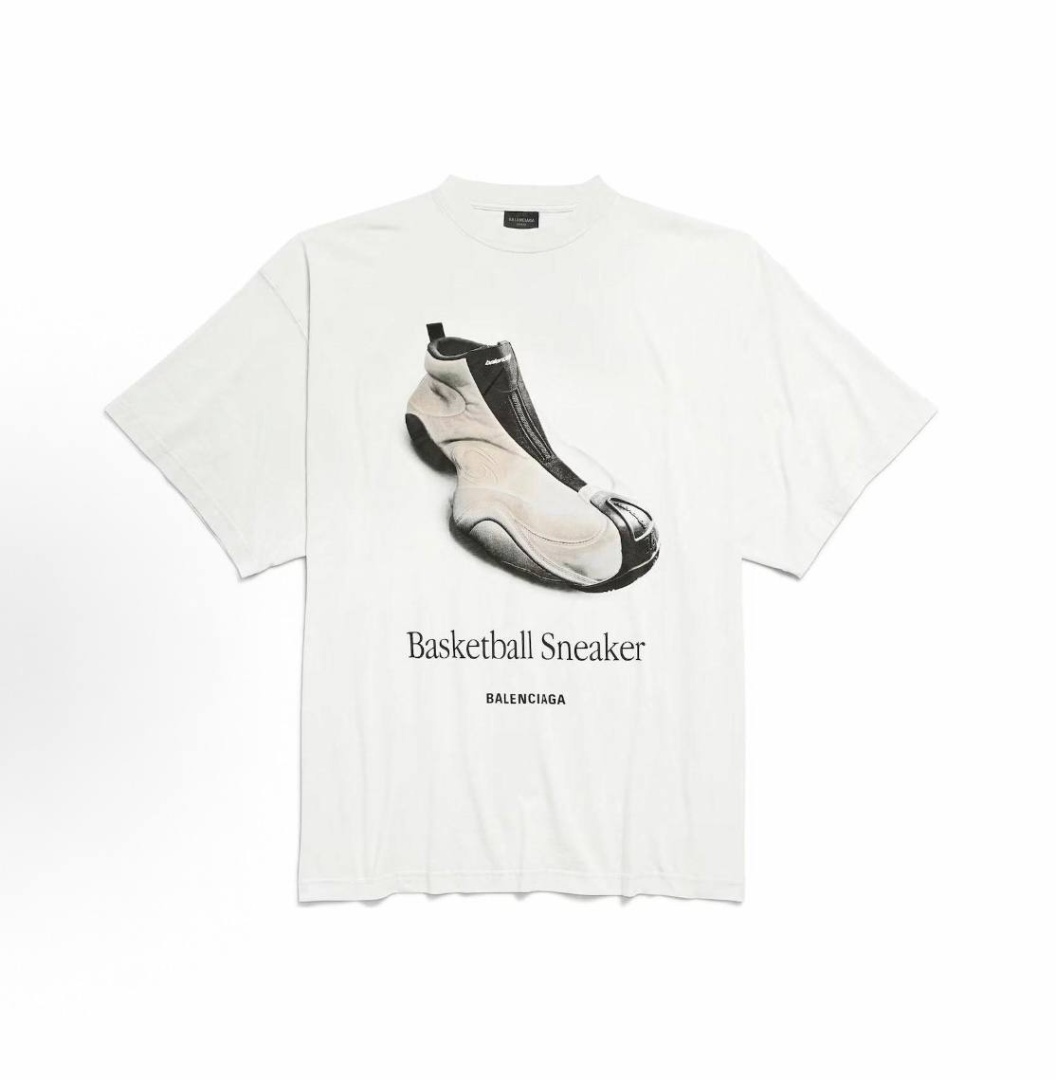  Balenciaga