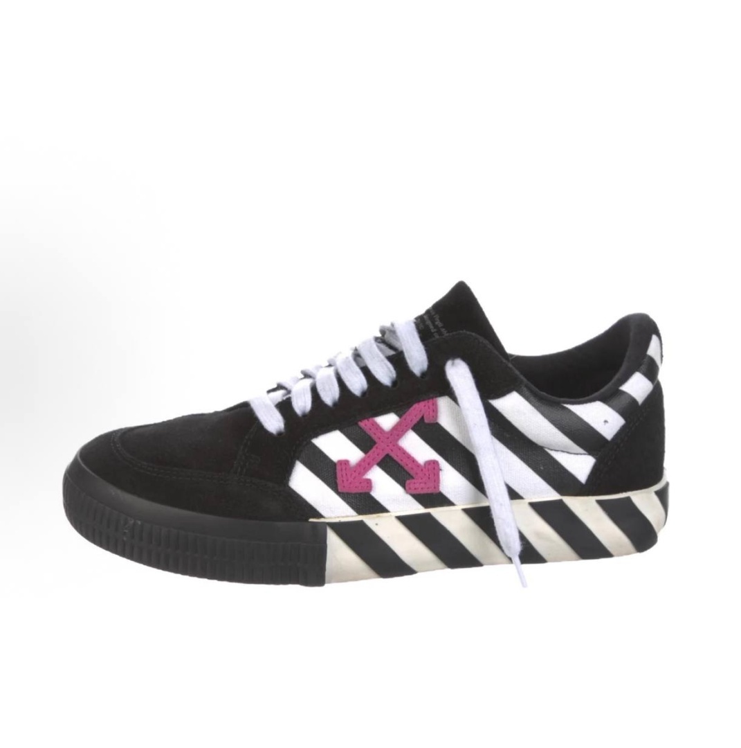  Off-White