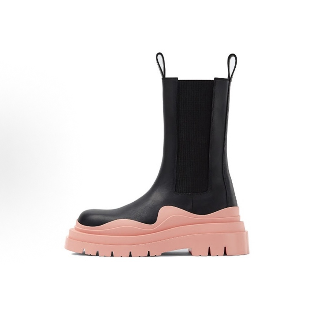  Bottega Veneta